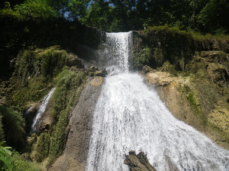 Waterfall - Travellingminstrel.com #